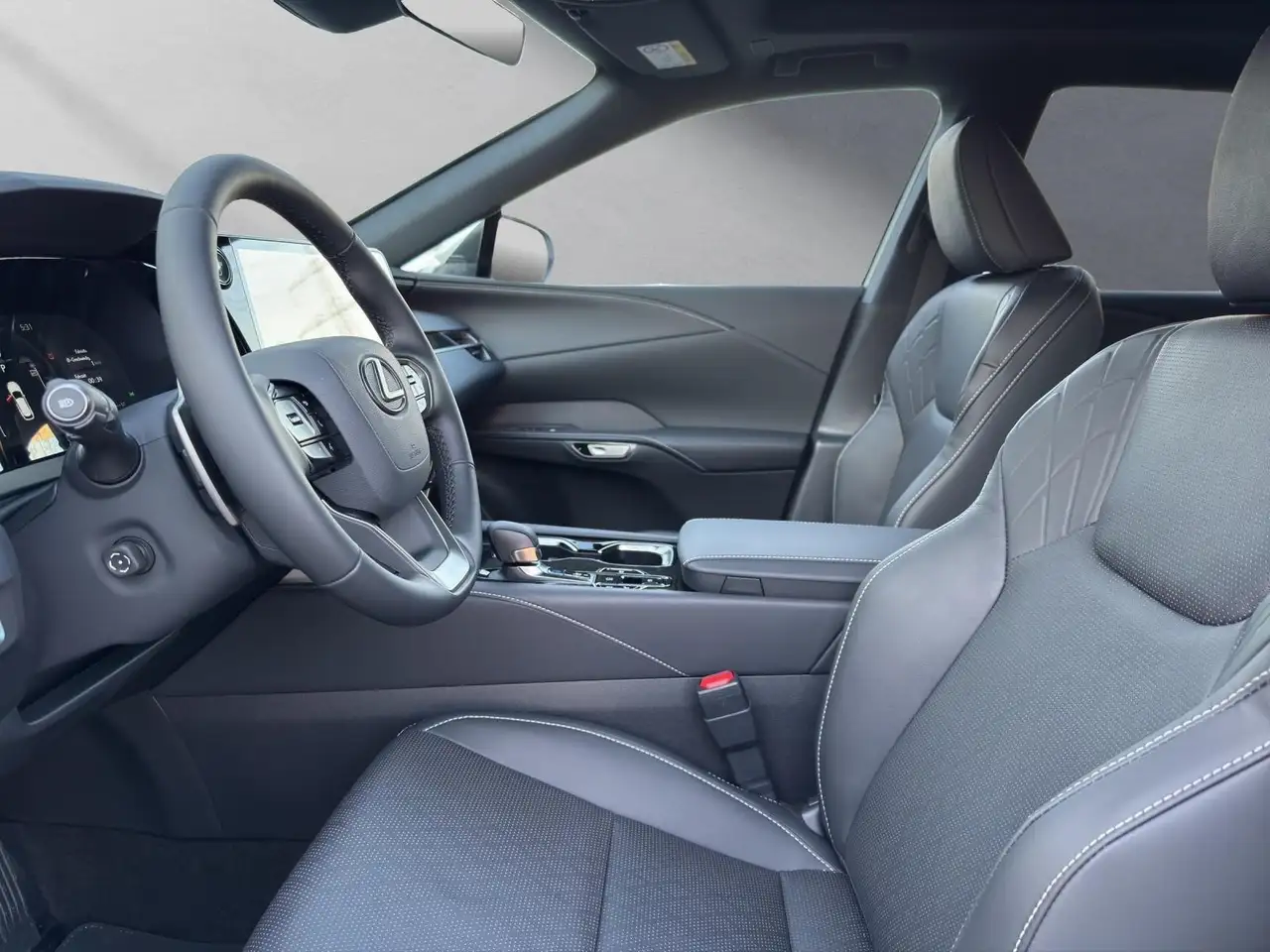 Lexus RX 9