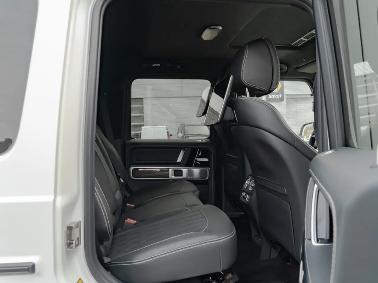 Mercedes-Benz G 63 10