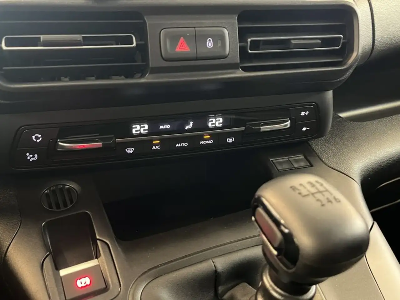 Toyota Proace 9