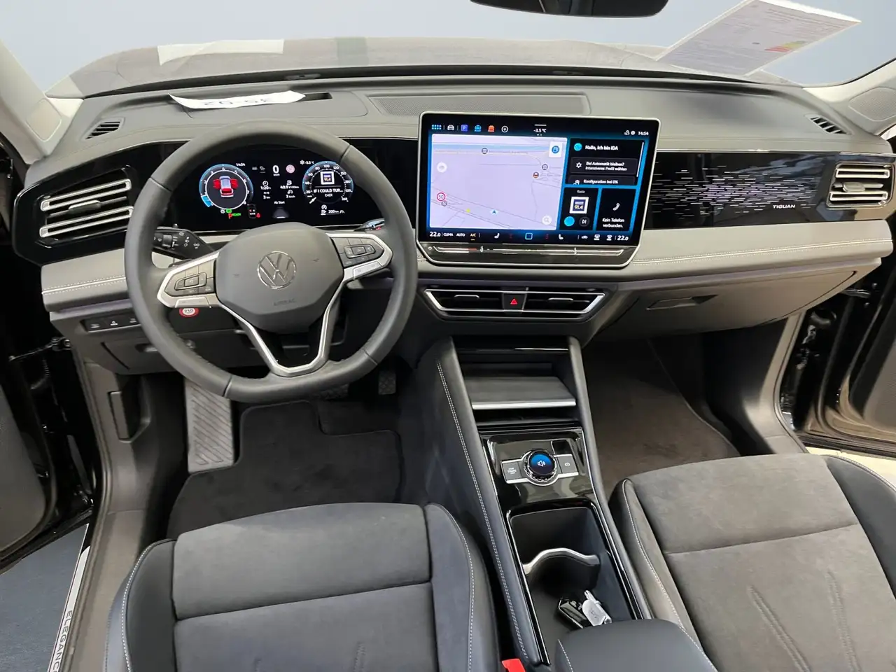Volkswagen Tiguan 8