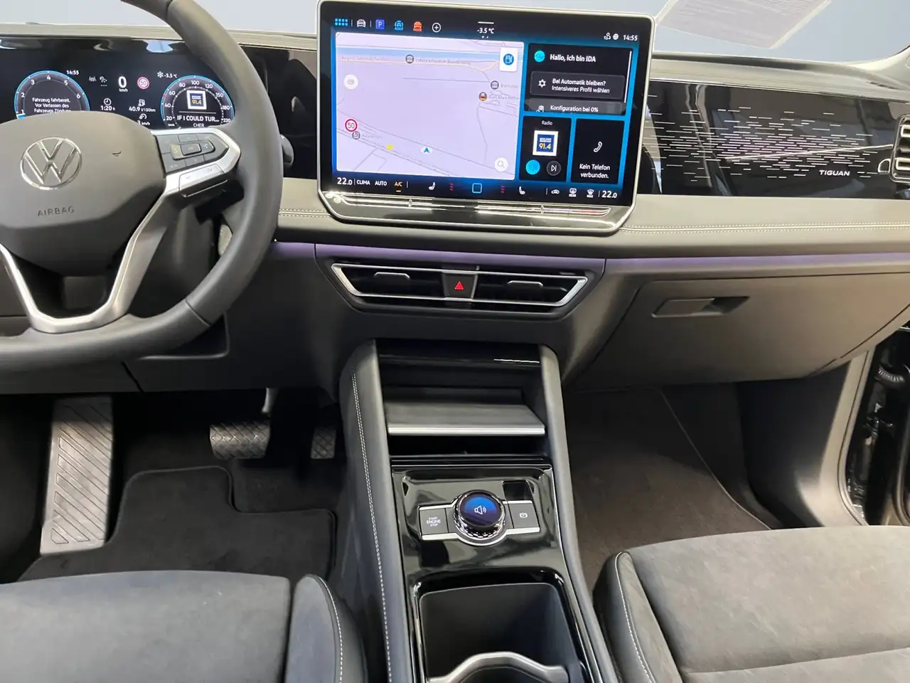 Volkswagen Tiguan 9