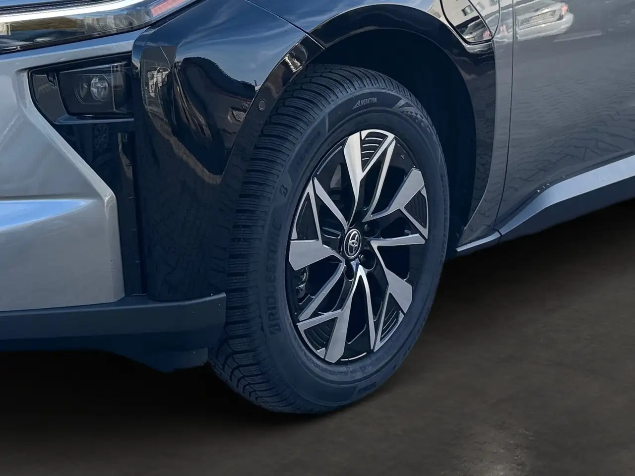 Toyota bZ4X 6