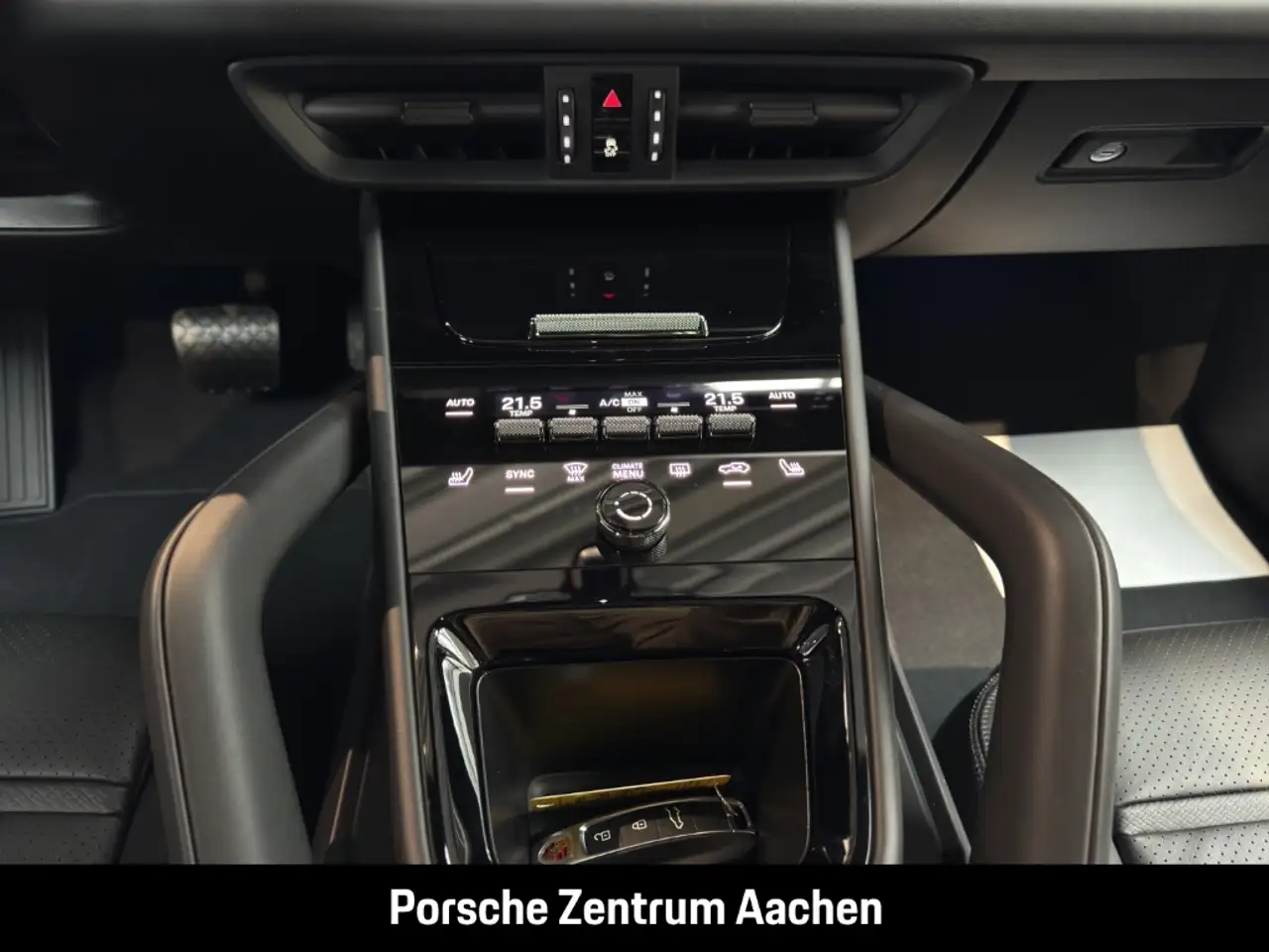 Porsche Cayenne 16