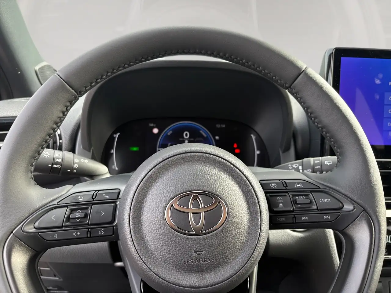 Toyota Yaris 8