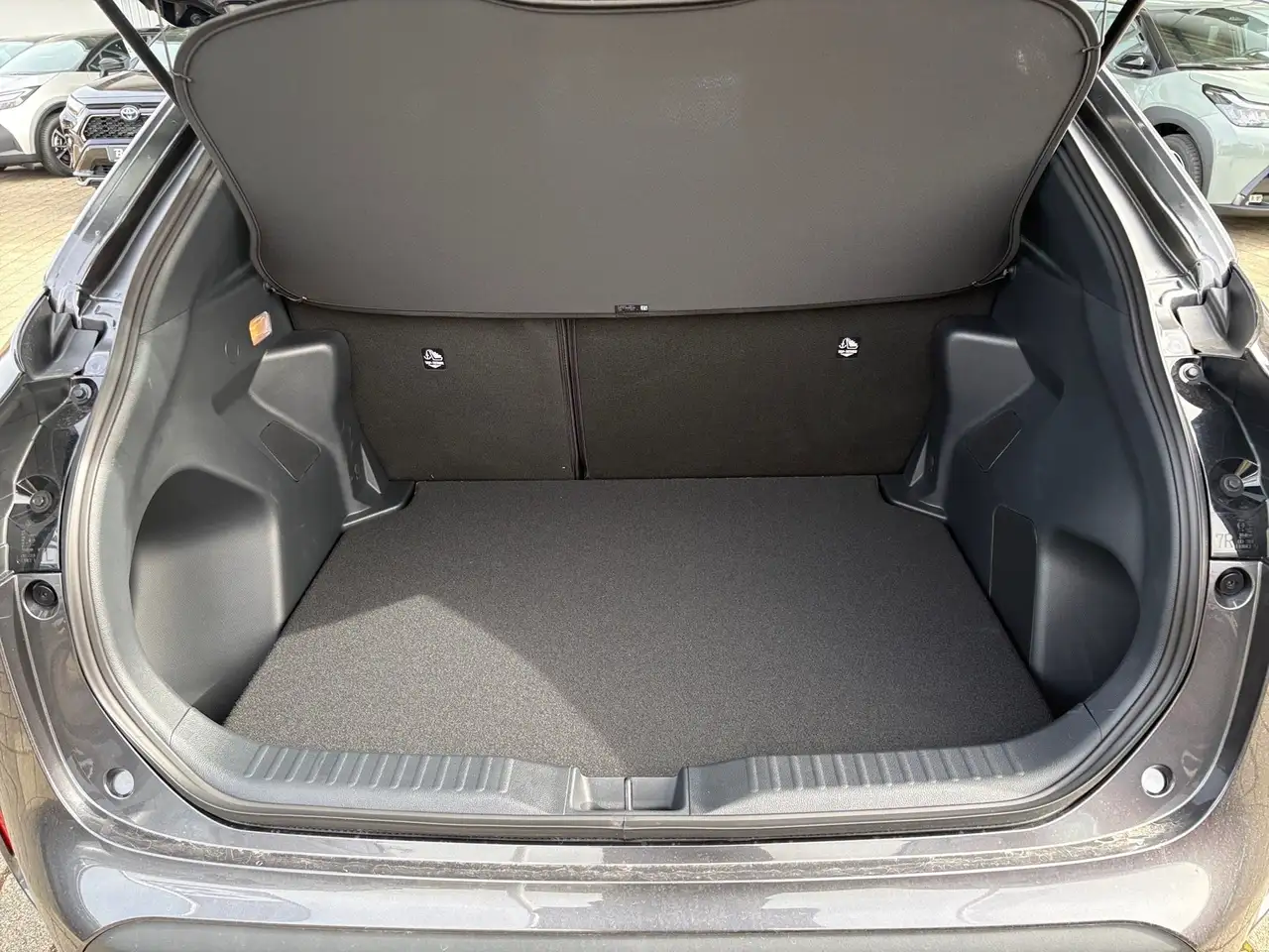 Toyota Yaris 12