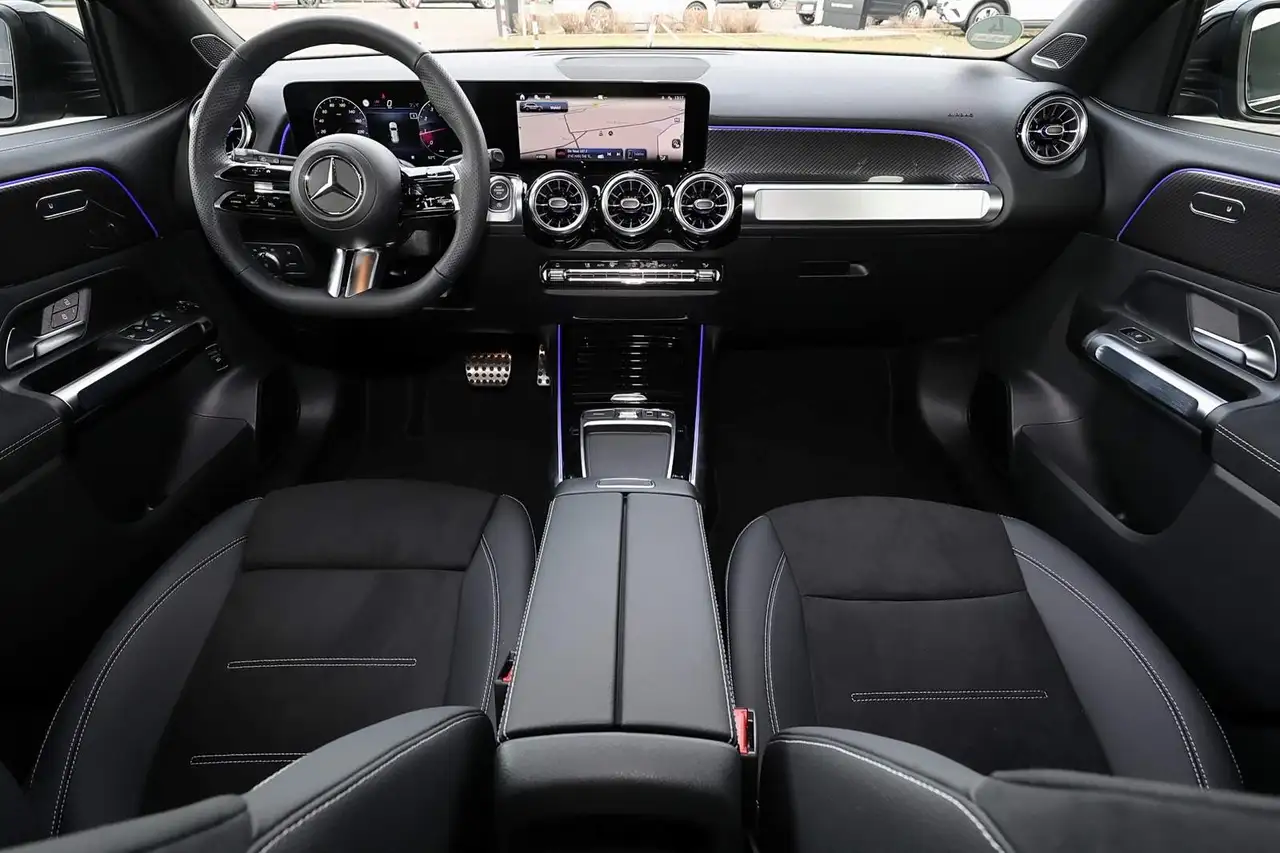Mercedes-Benz GLB 200 5