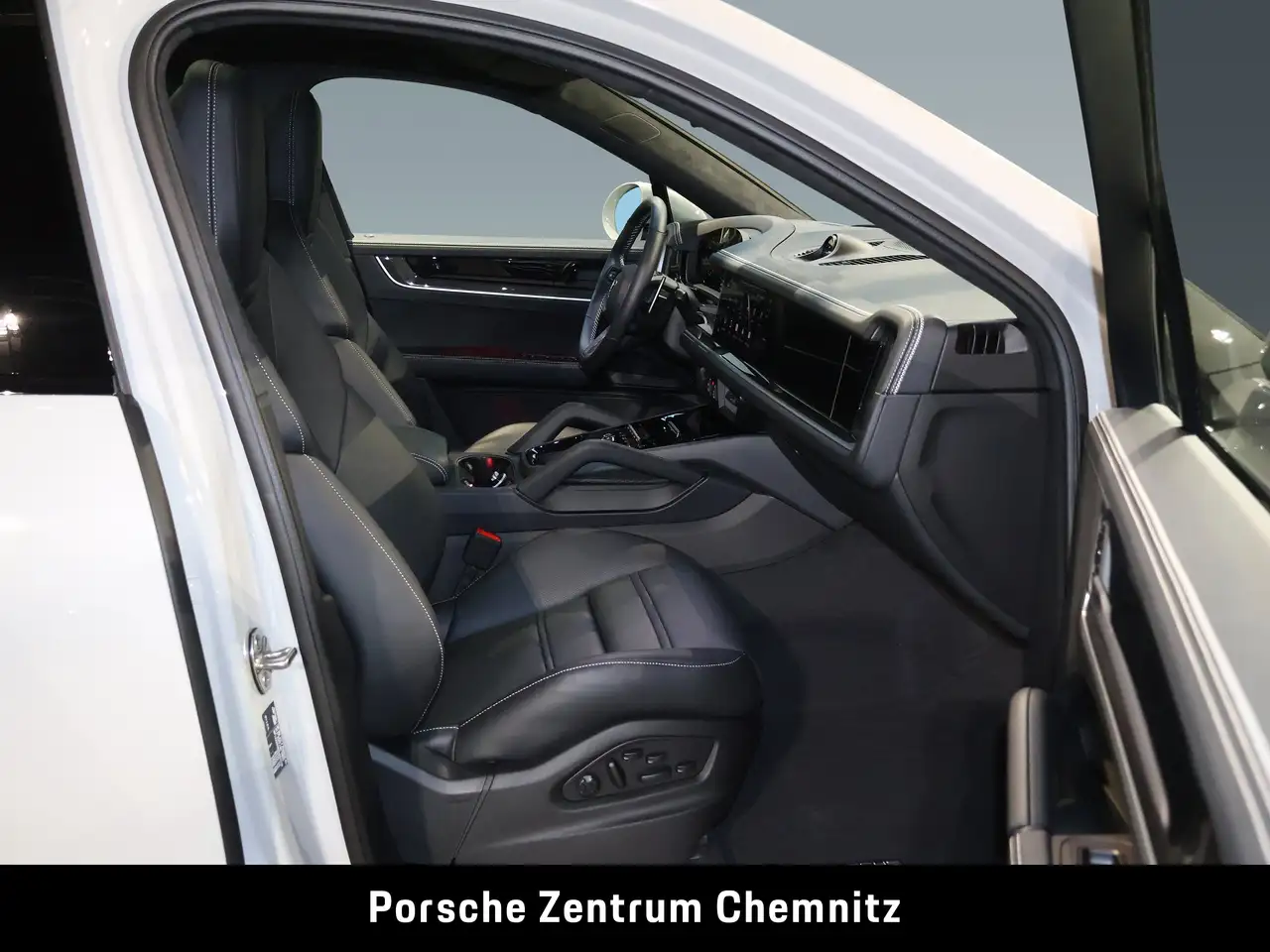Porsche Cayenne 12