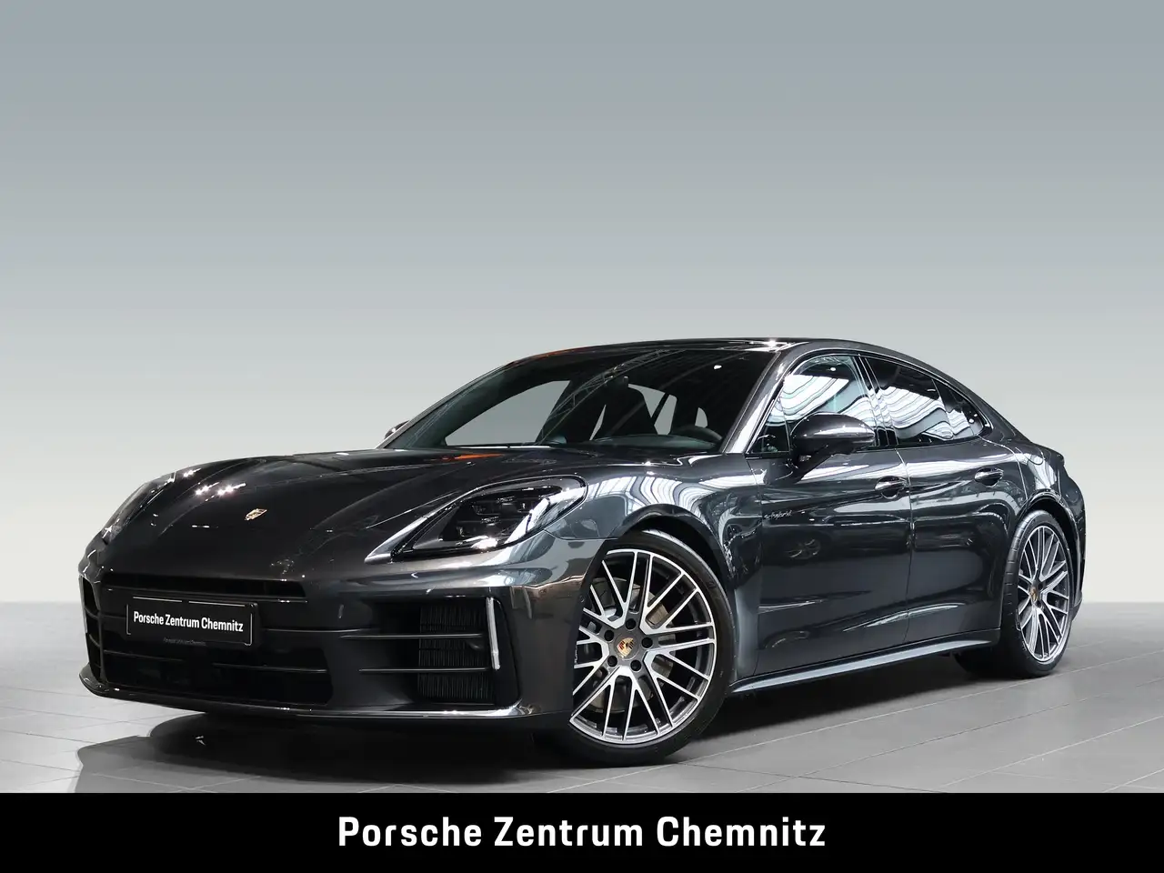 Porsche Panamera 4