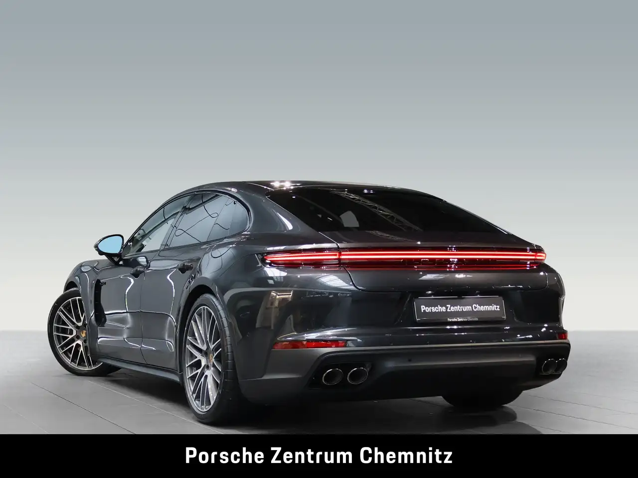 Porsche Panamera 4 3