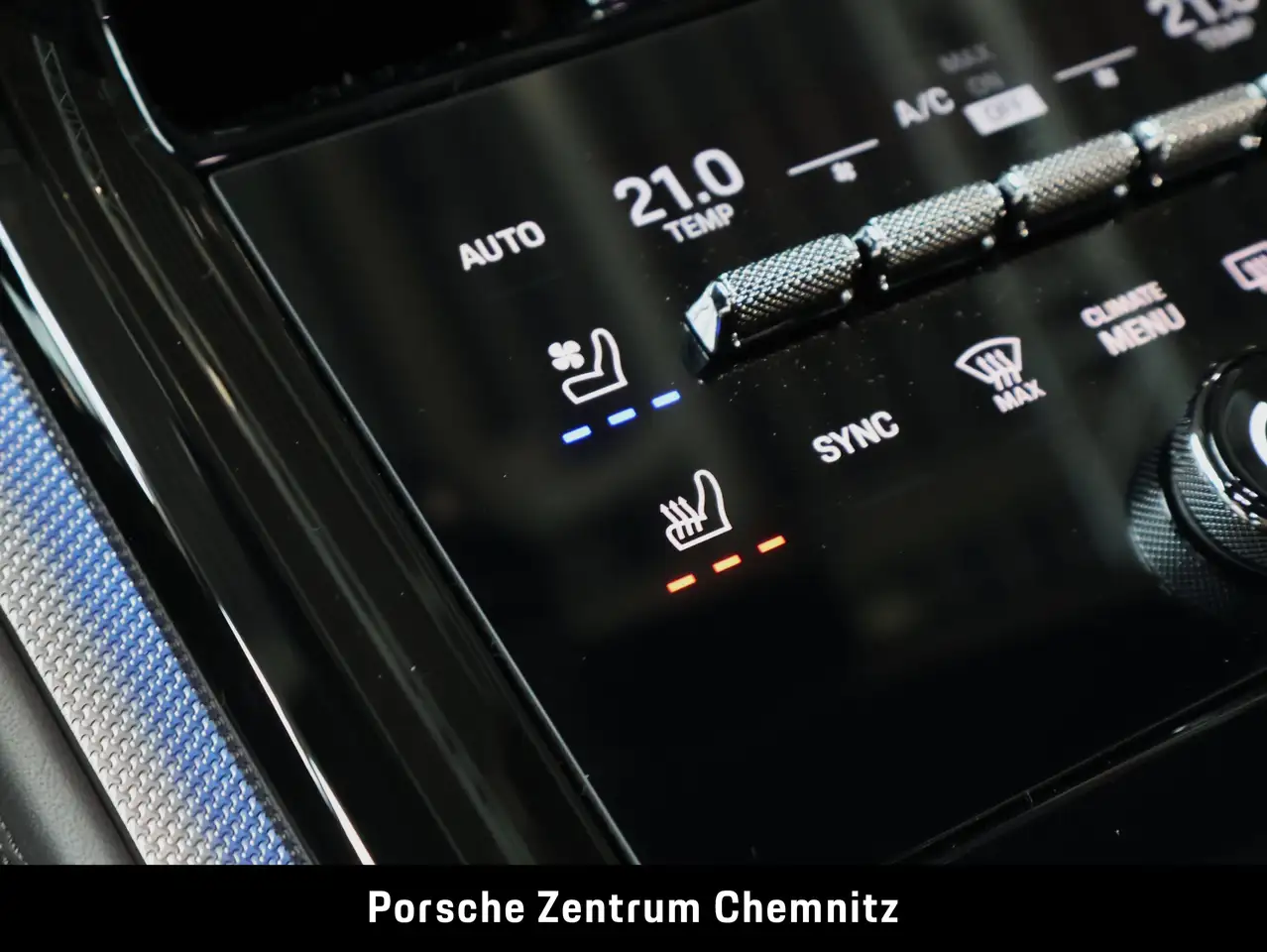 Porsche Panamera 4 15