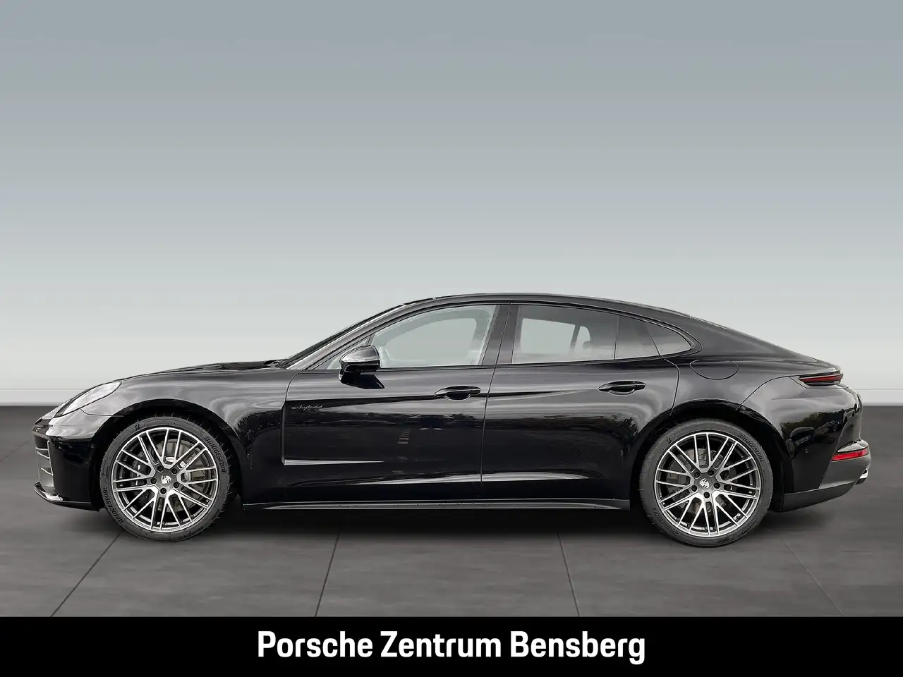 Porsche Panamera 4 2