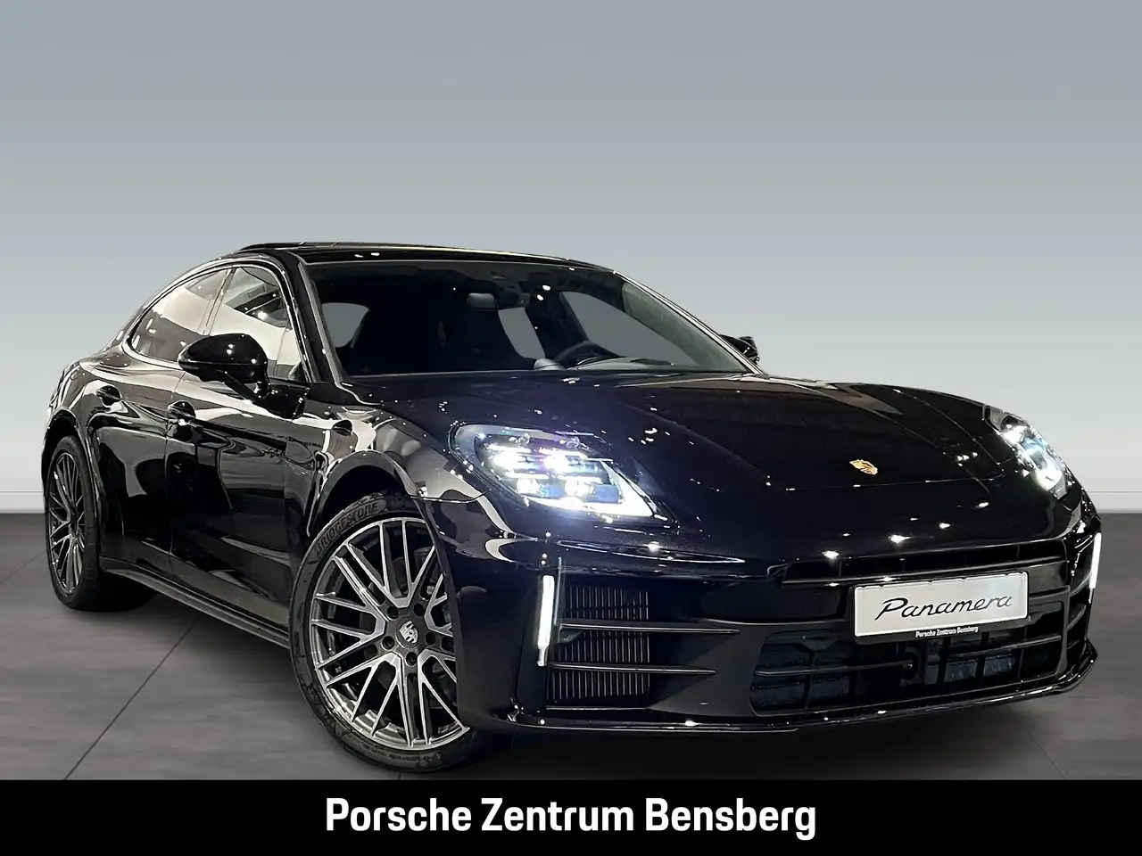 Porsche Panamera 4 6