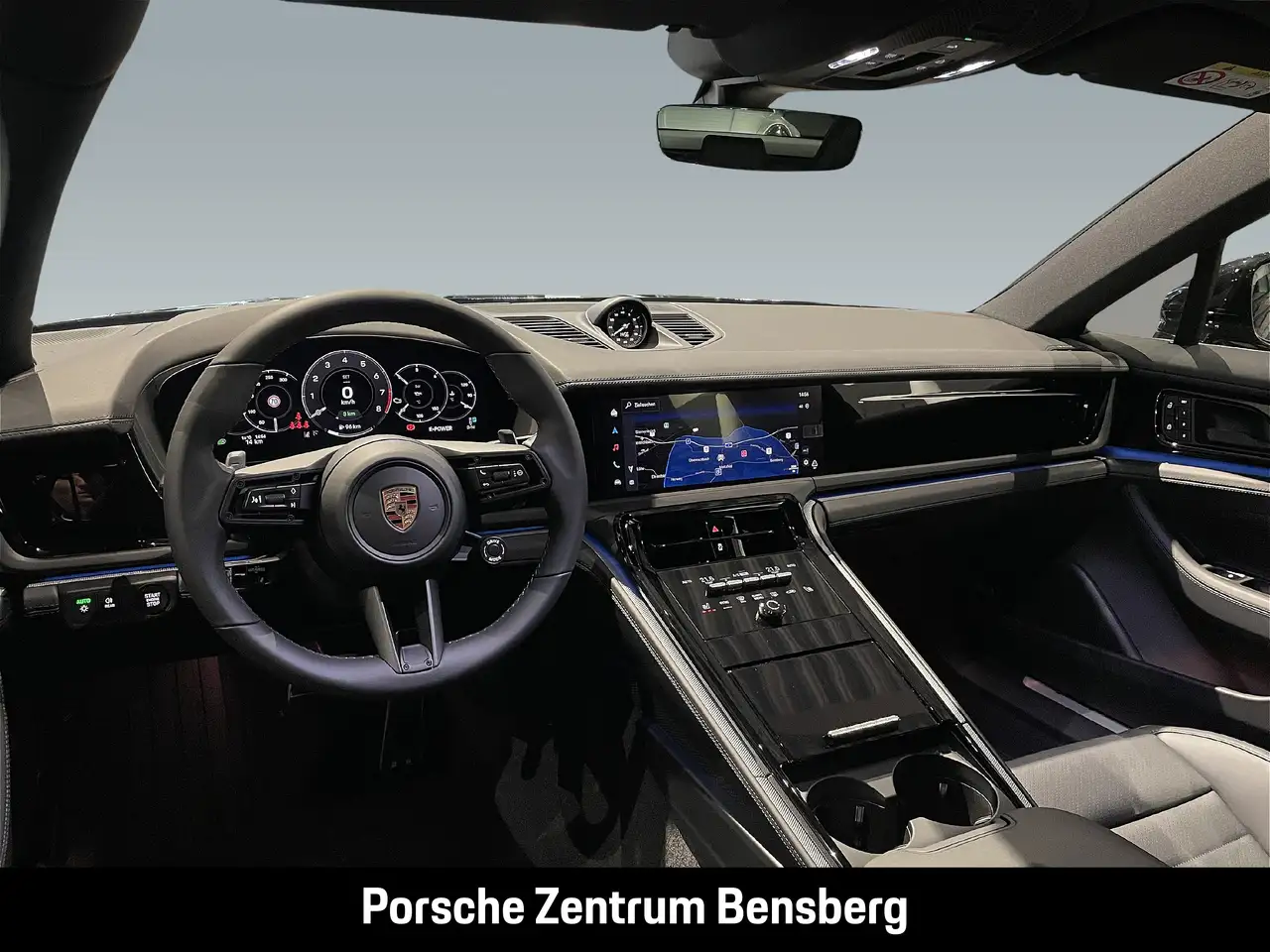 Porsche Panamera 4 12
