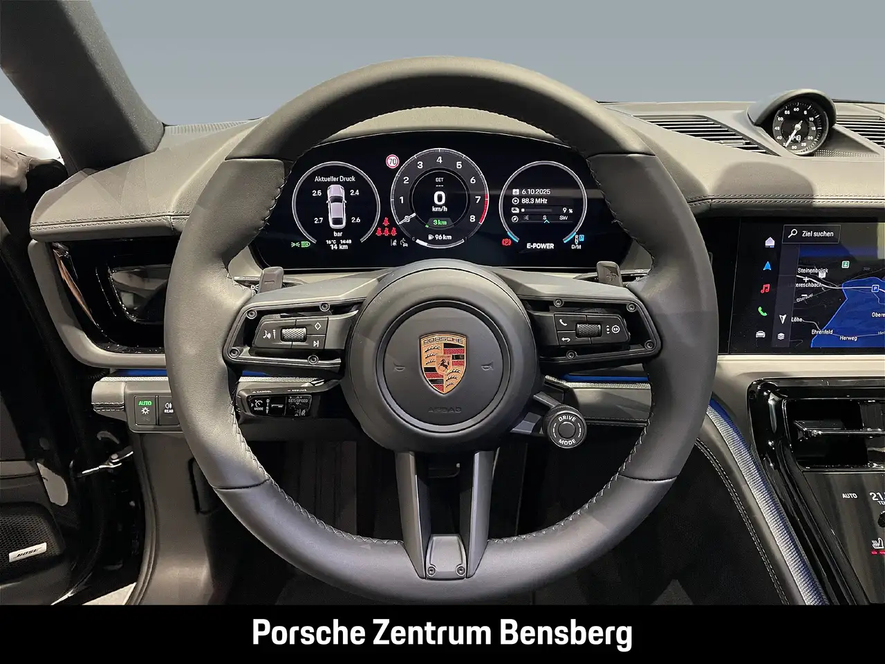 Porsche Panamera 4 14