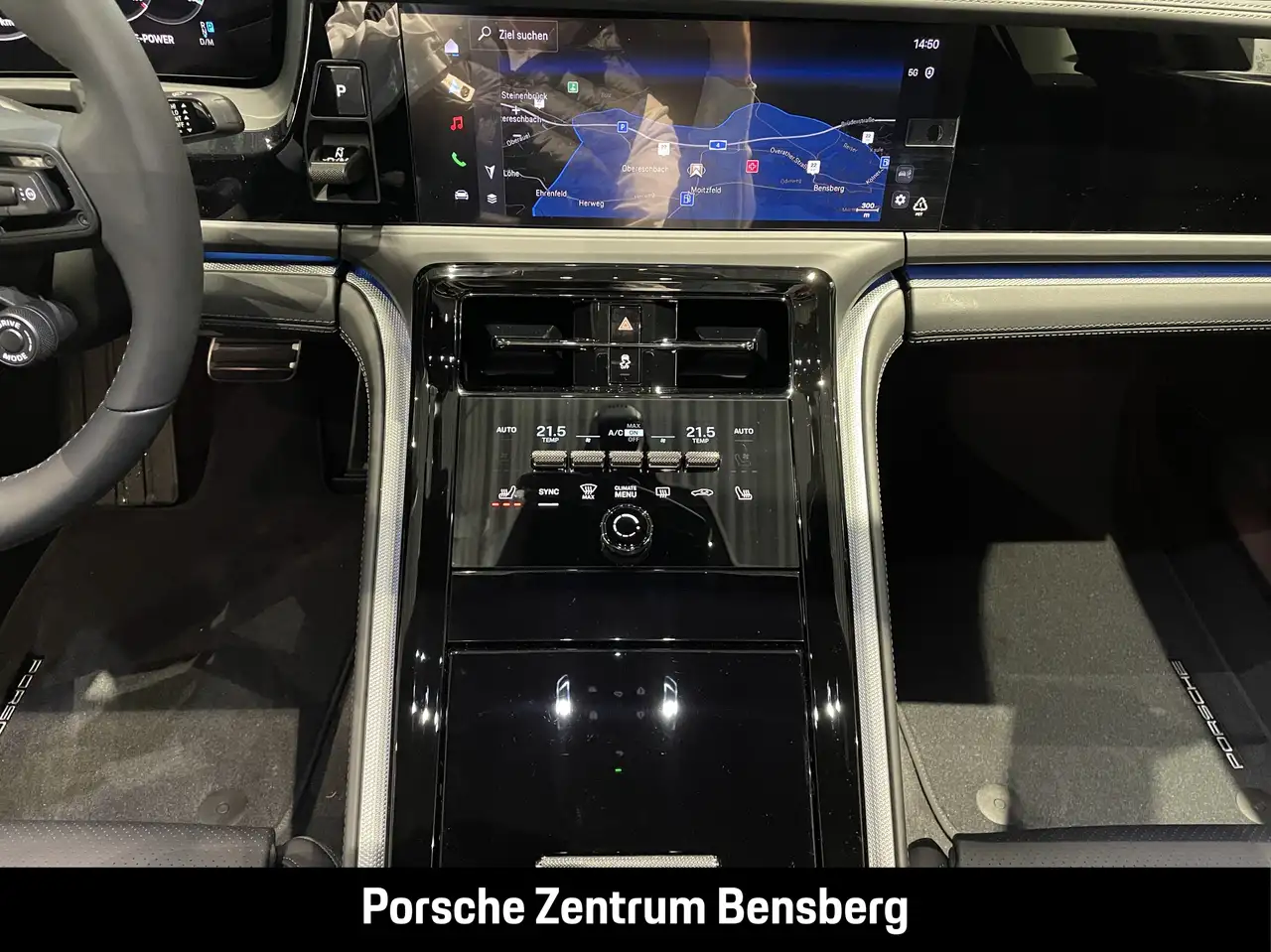Porsche Panamera 4 16
