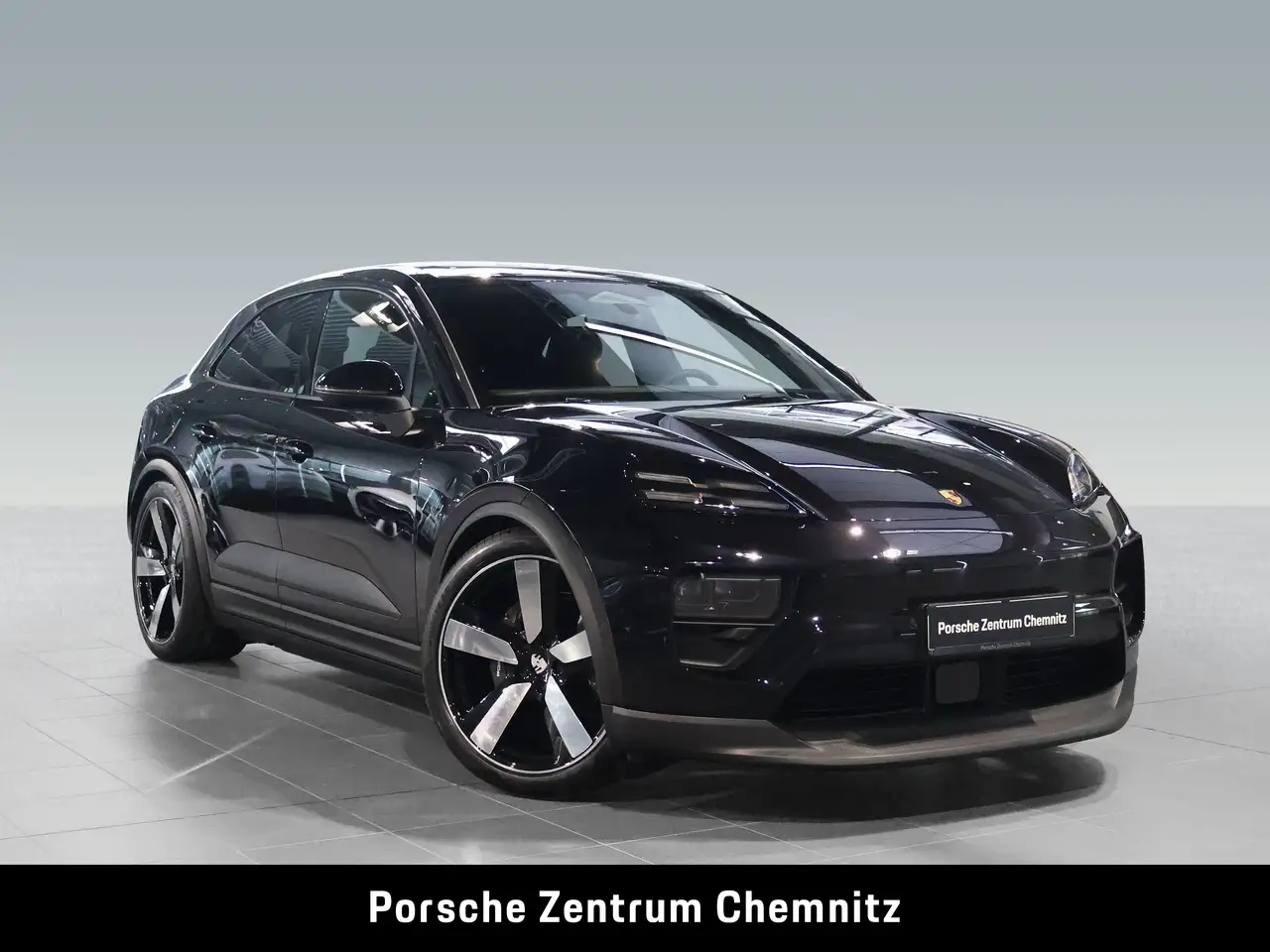 Porsche Macan 4 9