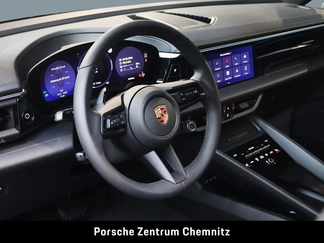 Porsche Macan 4 11