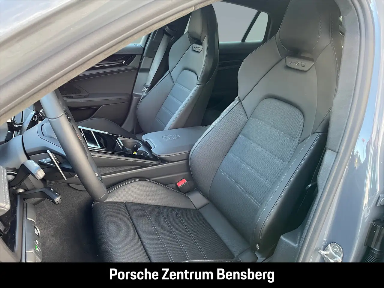 Porsche Panamera 11