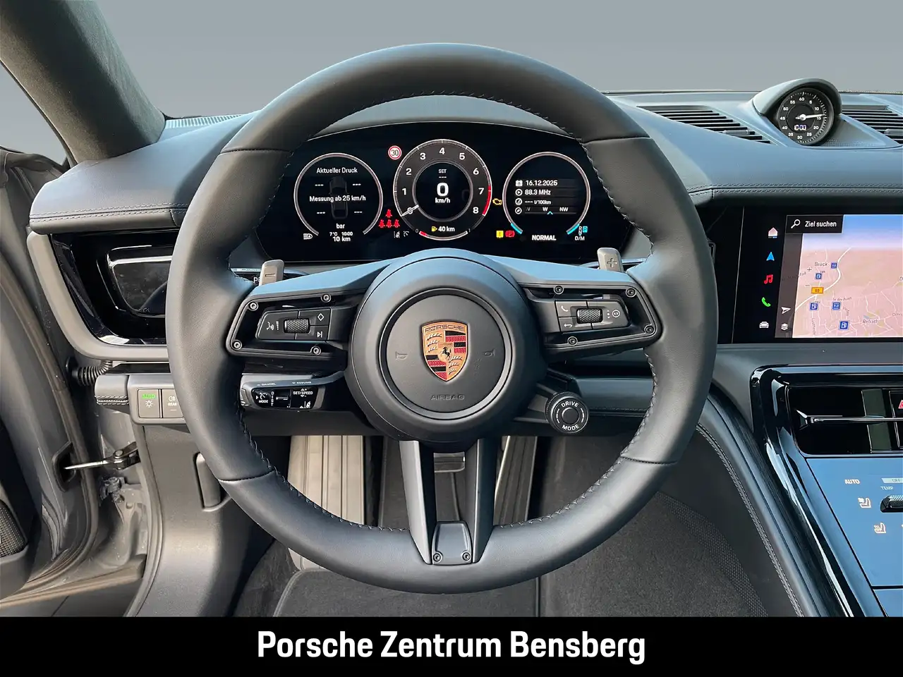 Porsche Panamera 12