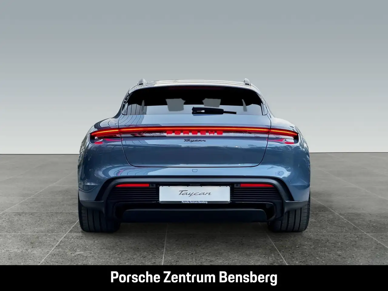 Porsche Taycan 8