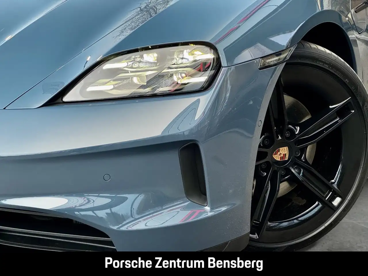 Porsche Taycan 12