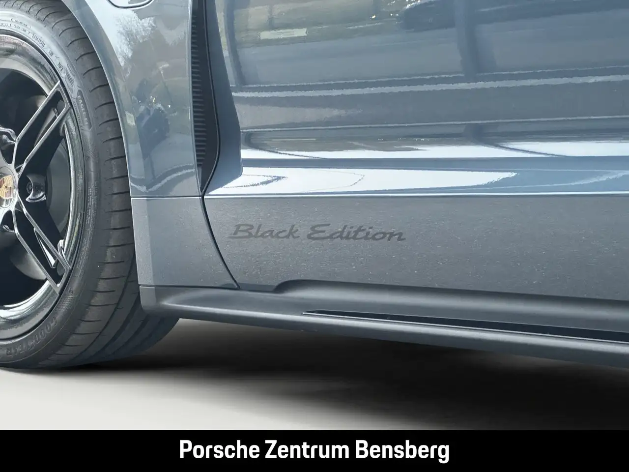 Porsche Taycan 14