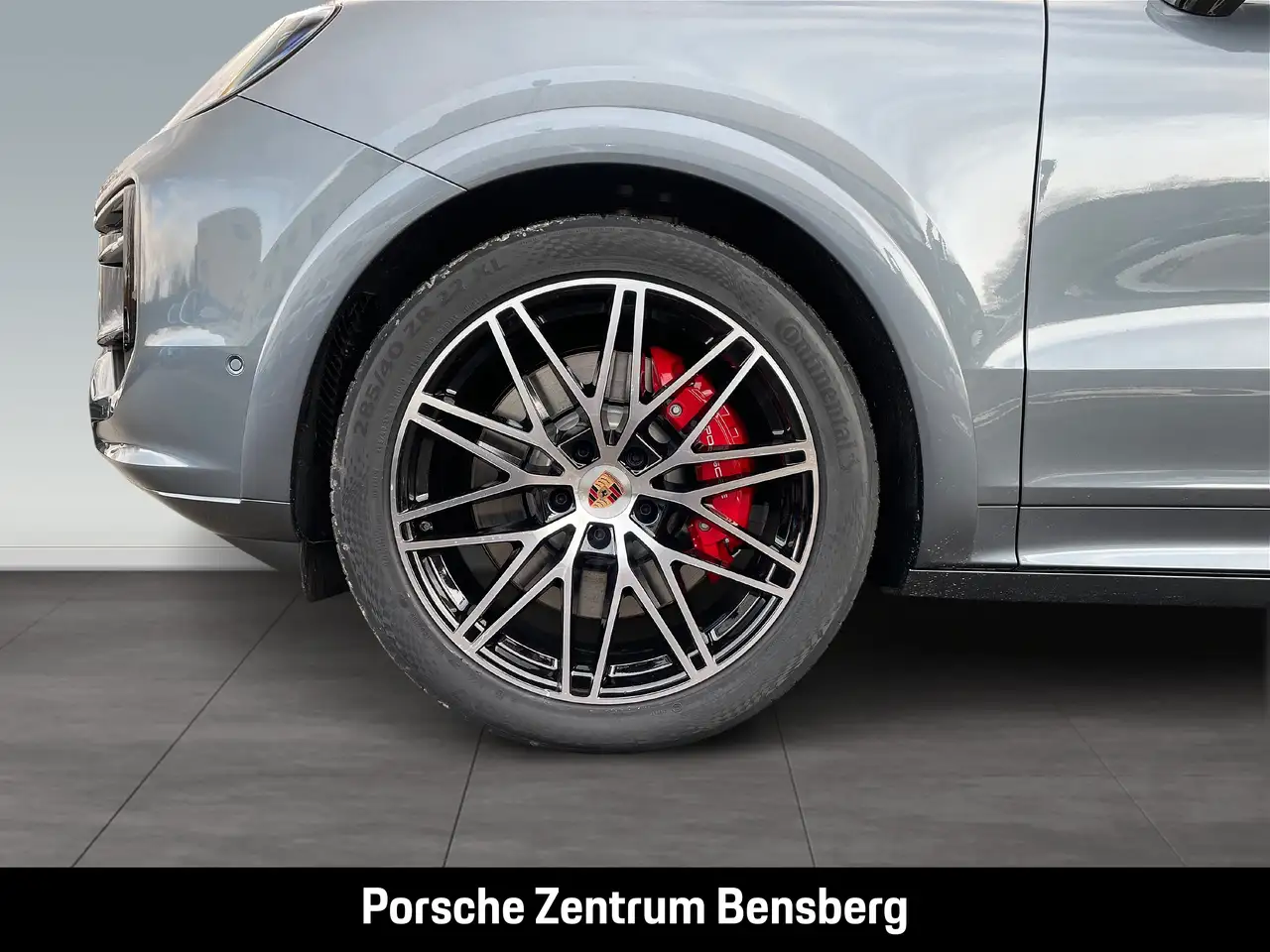 Porsche Cayenne 9