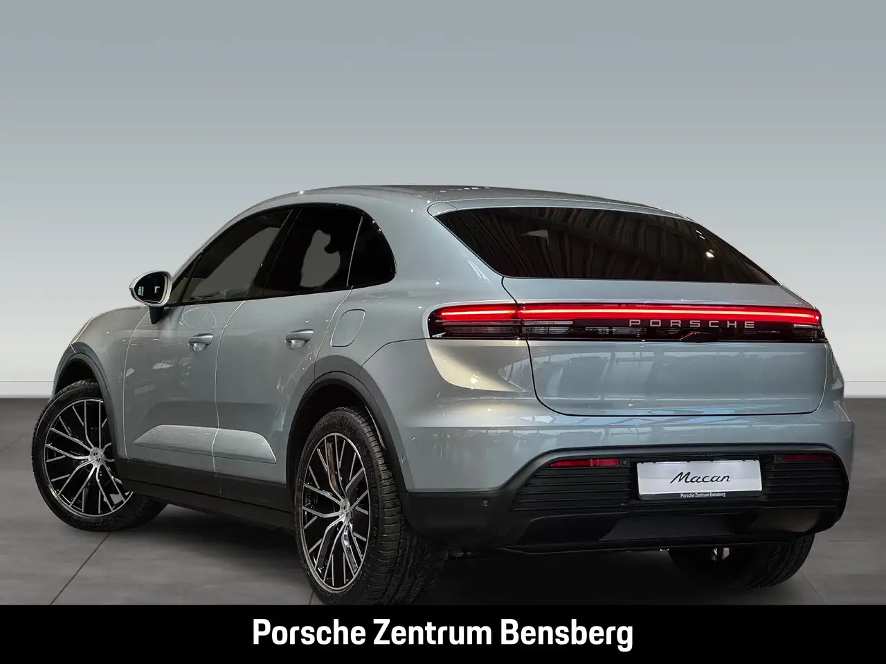 Porsche Macan 3