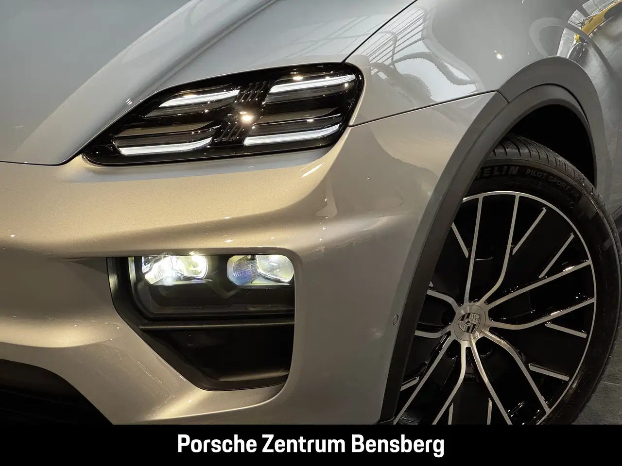 Porsche Macan 11