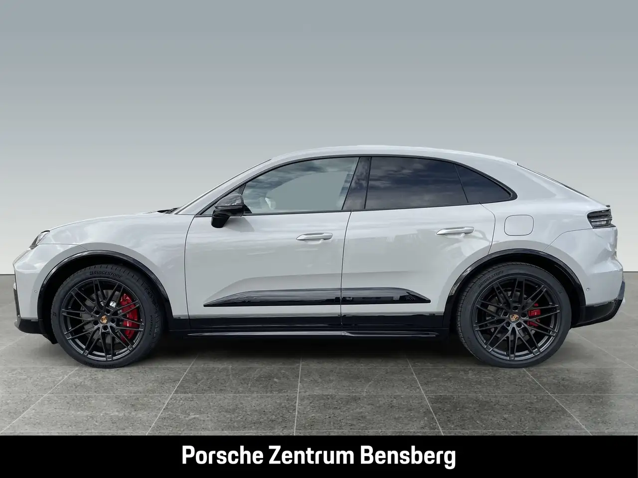 Porsche Macan 2