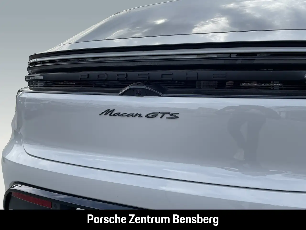 Porsche Macan 11