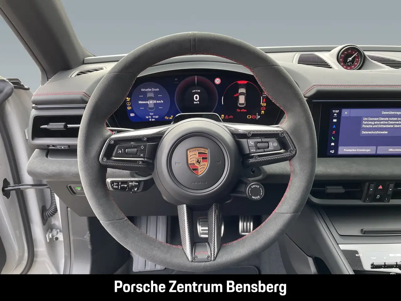 Porsche Macan 14