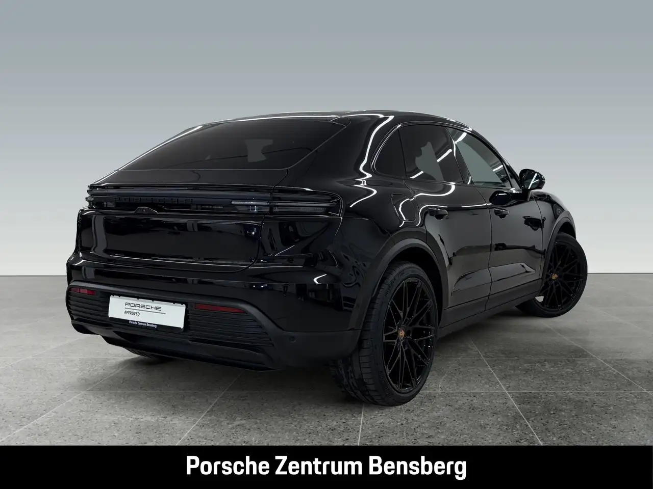 Porsche Macan 4