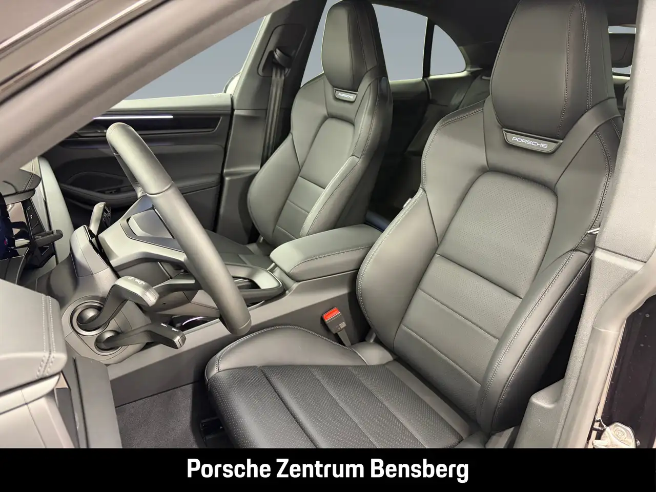 Porsche Macan 13