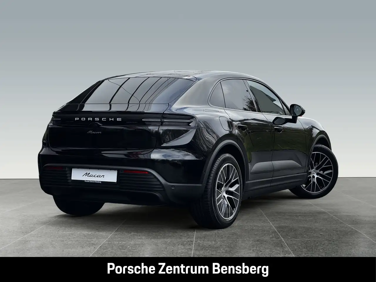 Porsche Macan 4