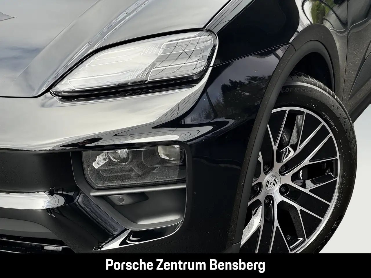 Porsche Macan 8