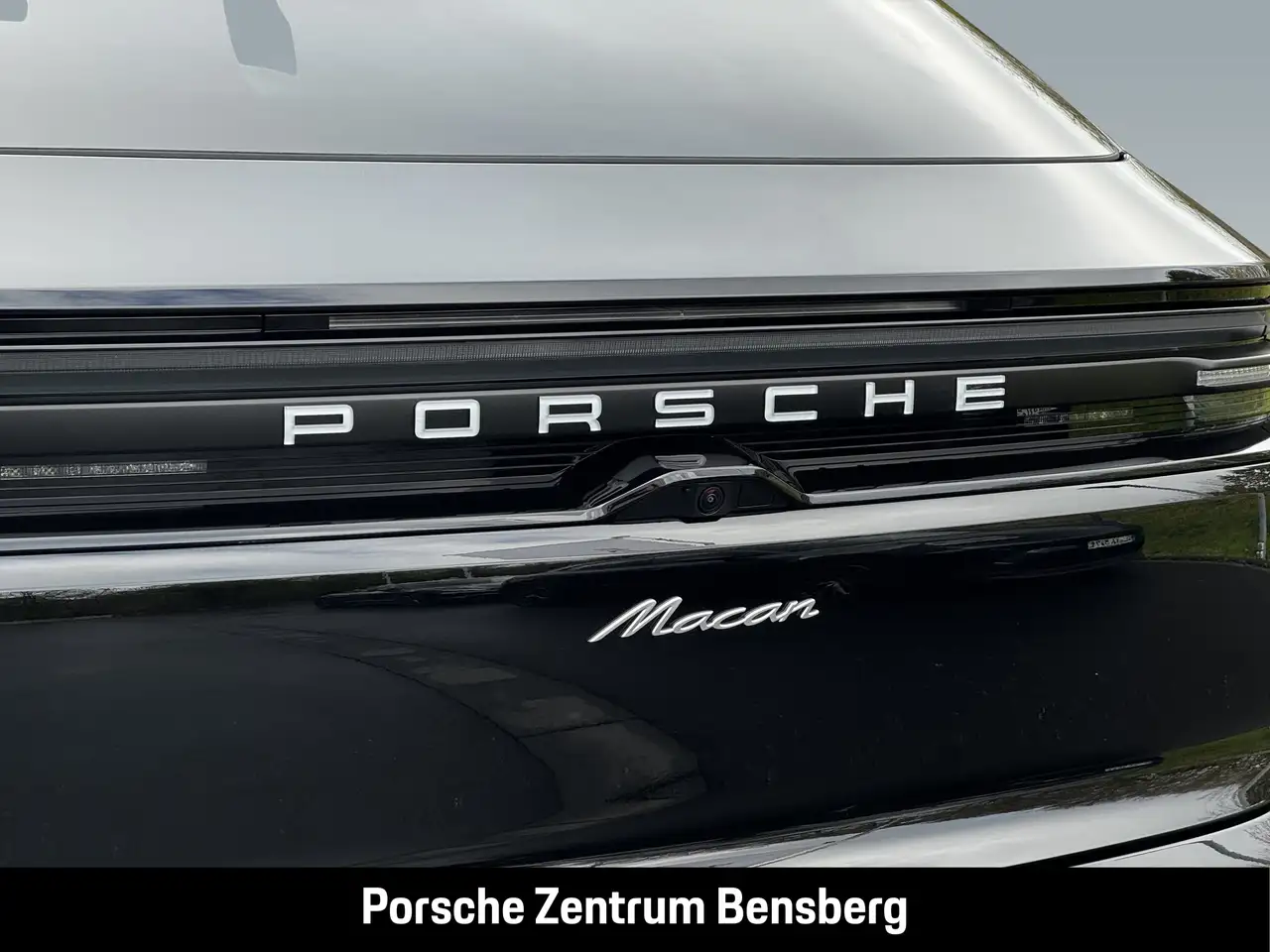 Porsche Macan 12