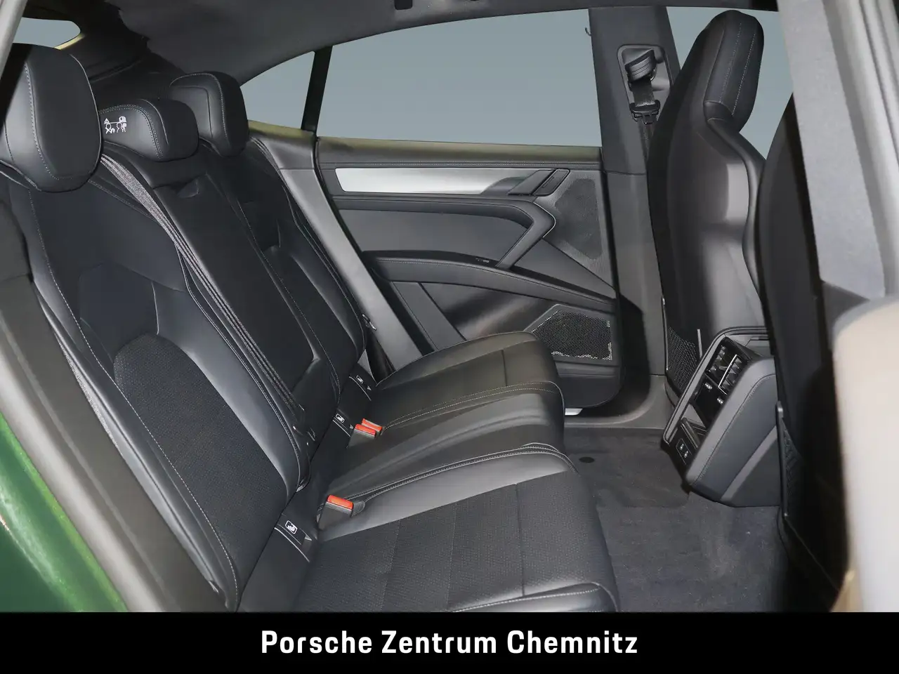Porsche Cayenne 8