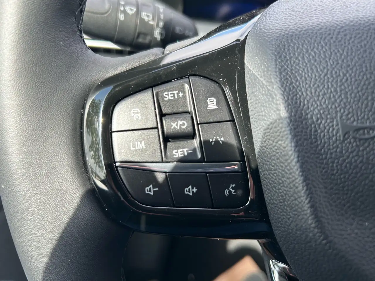 Ford Tourneo 11