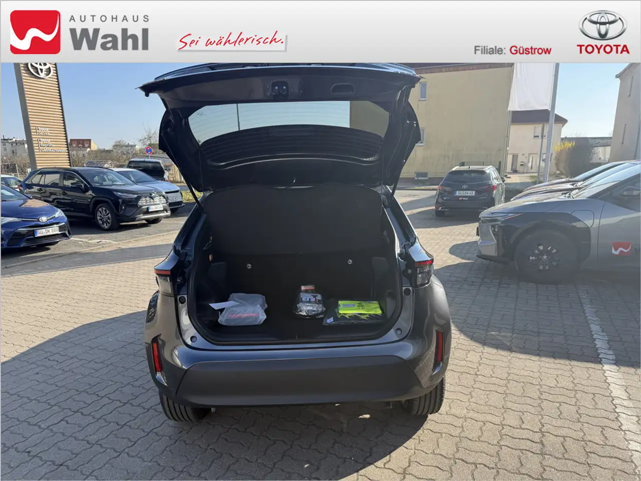 Toyota Yaris 11