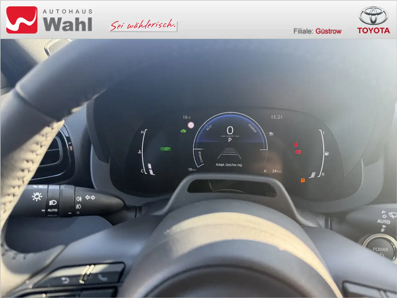 Toyota Yaris 16
