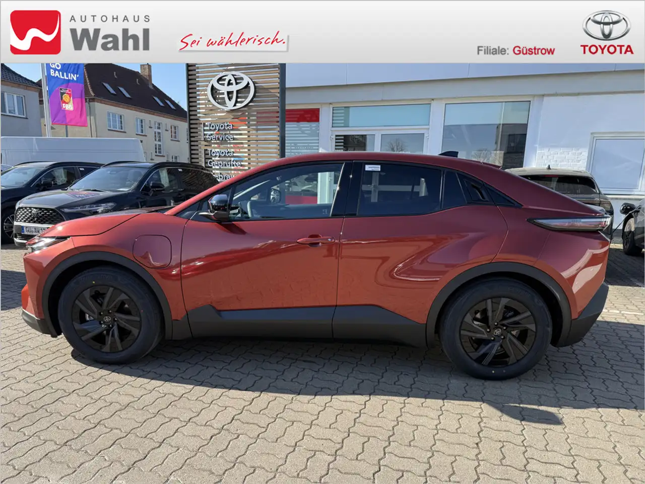 Toyota C-HR+ 165 3