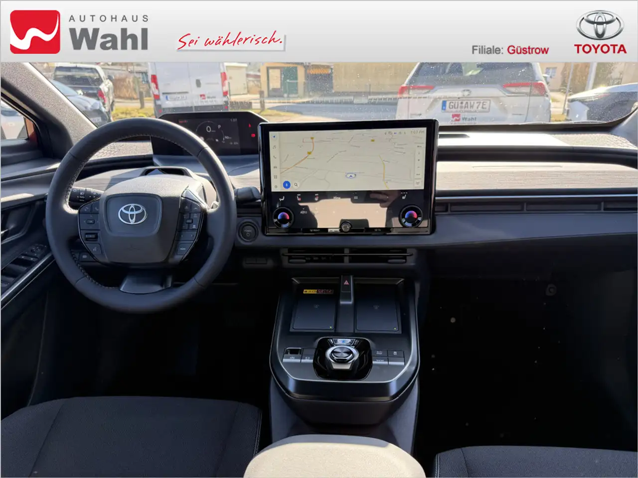 Toyota C-HR+ 165 9