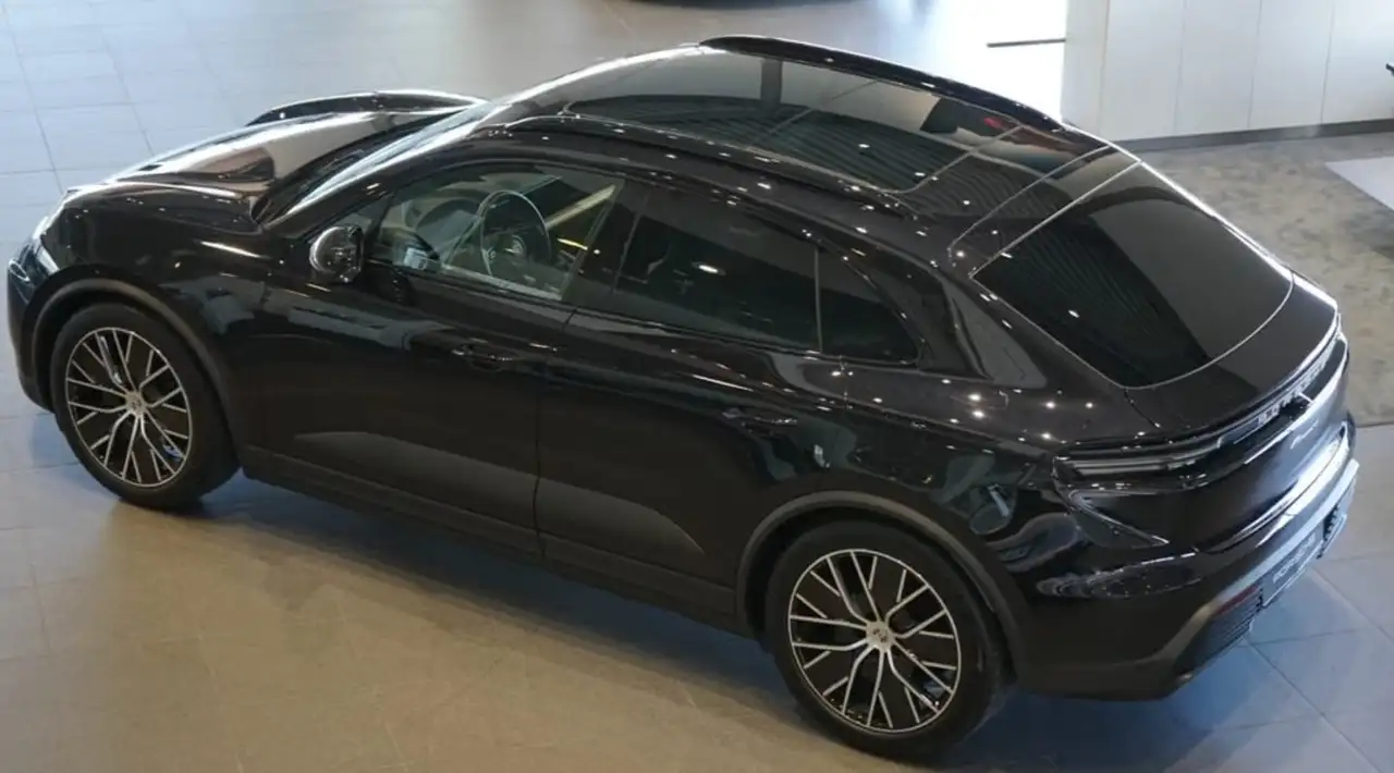 Porsche Macan 2