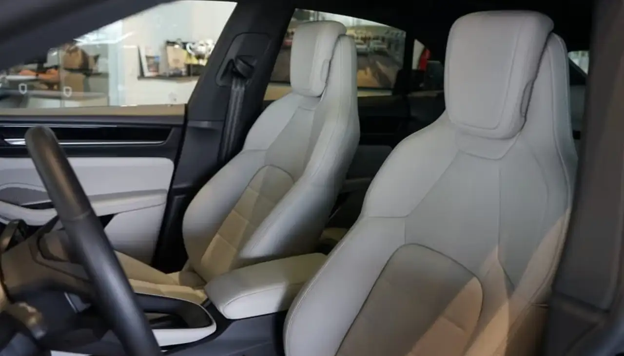 Porsche Macan 4