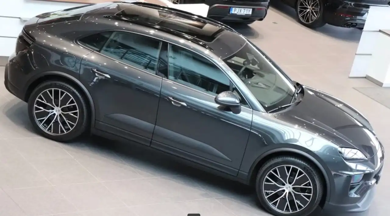Porsche Macan 4