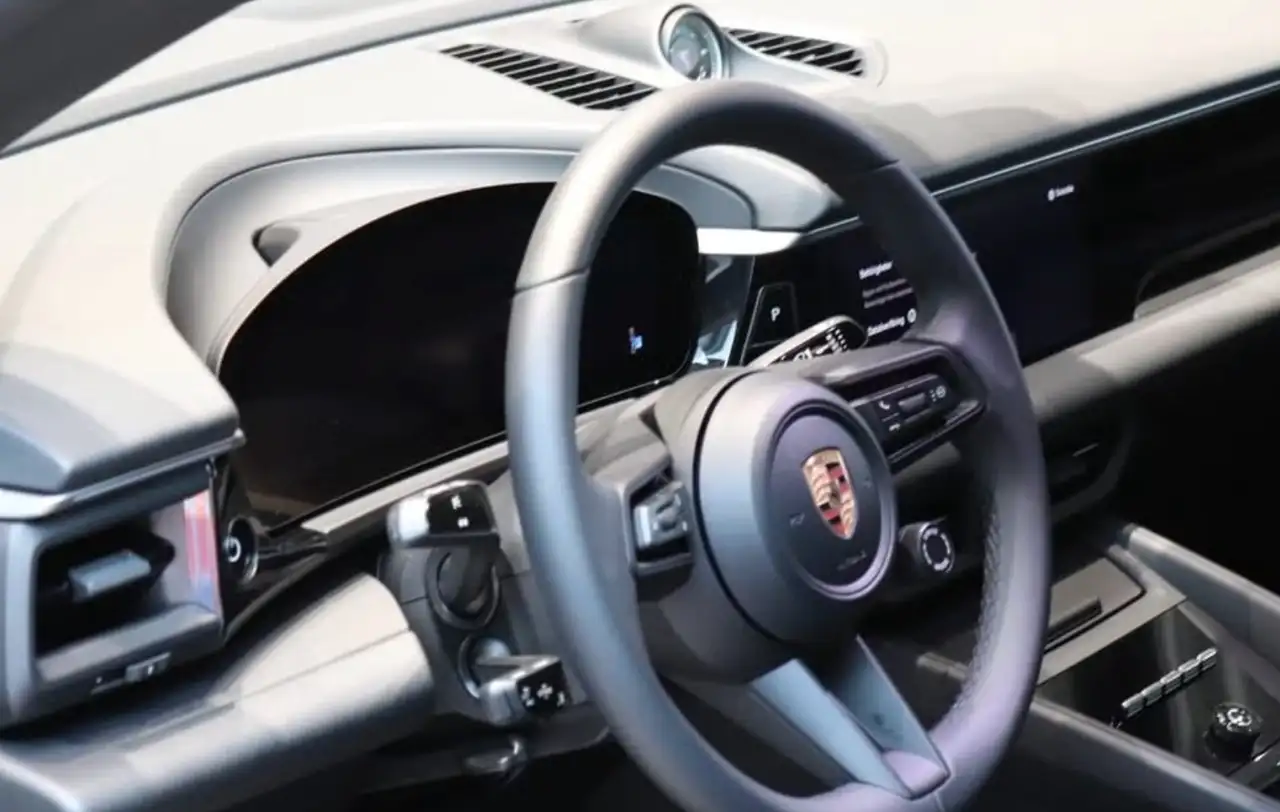 Porsche Macan 9