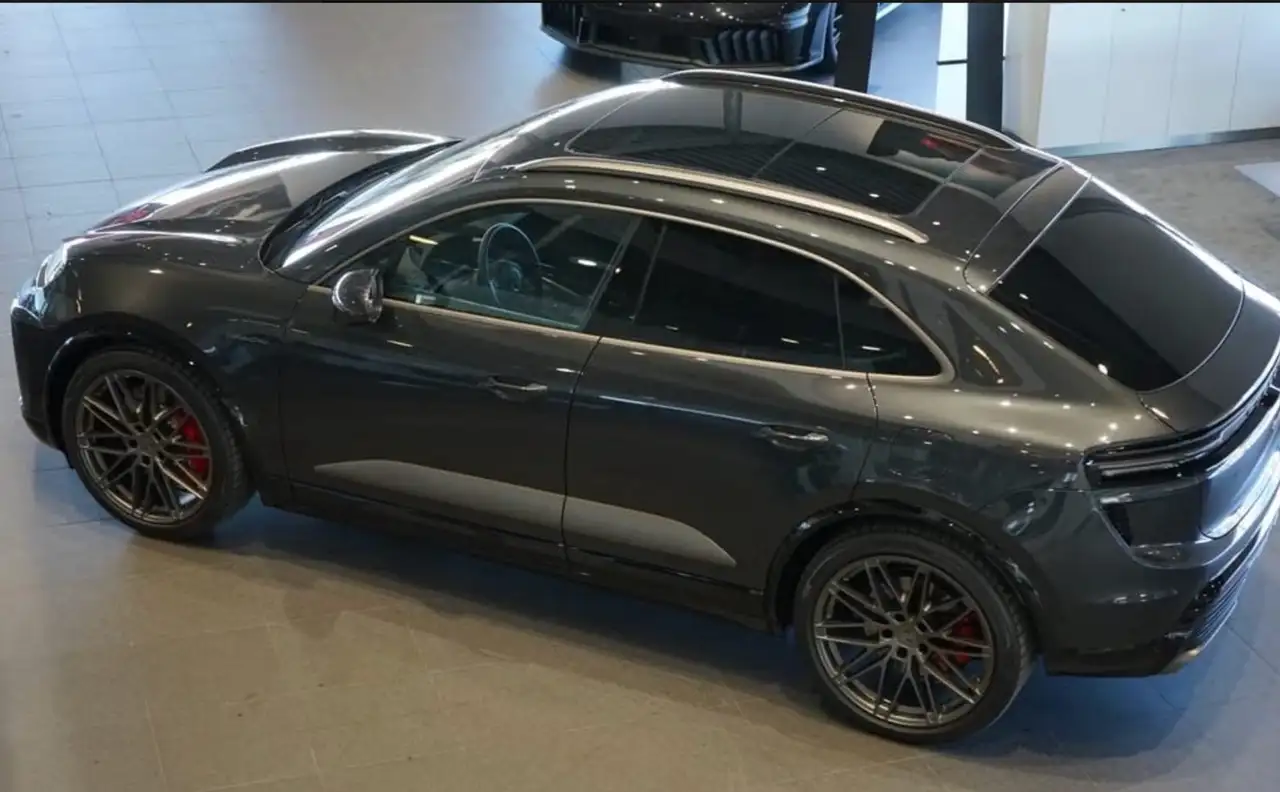 Porsche Macan 12