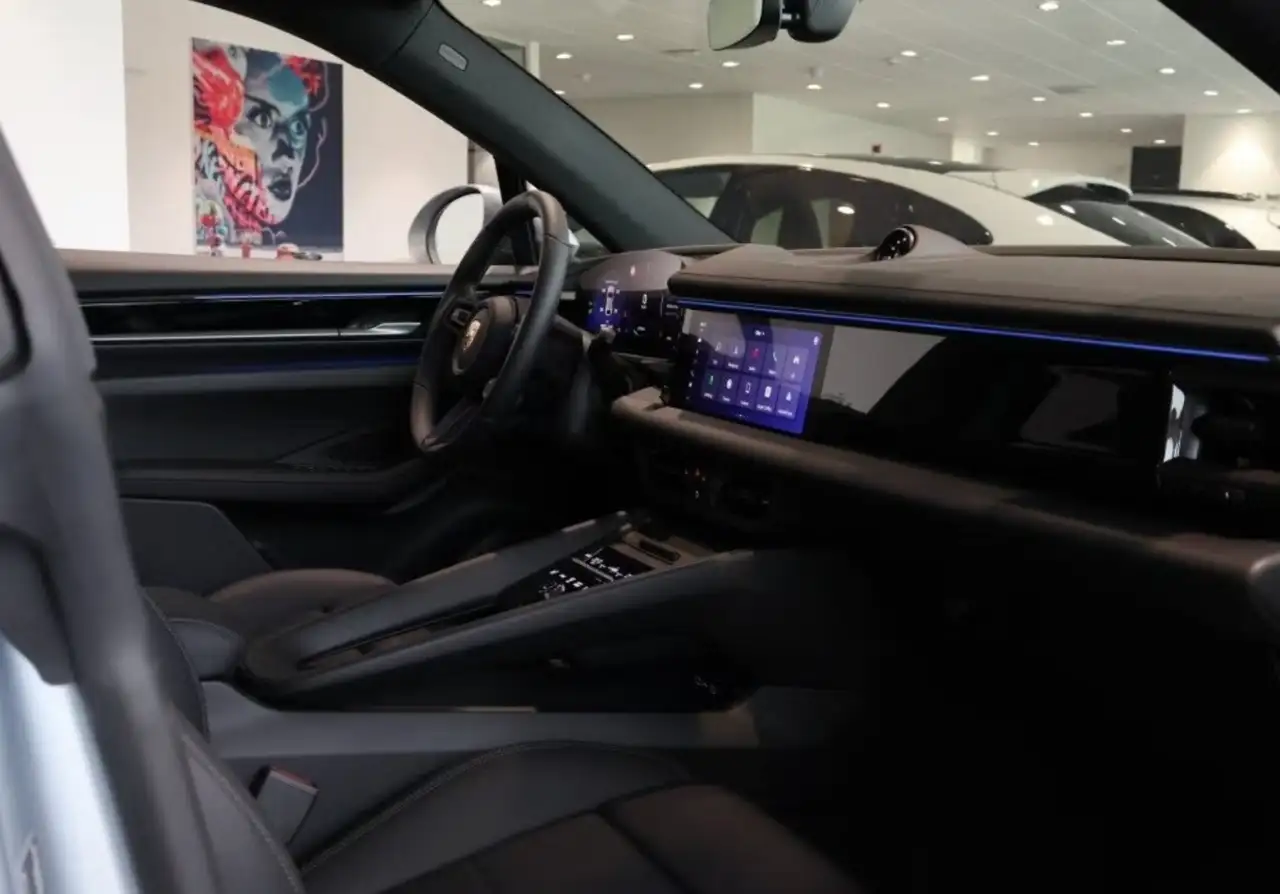 Porsche Macan 10