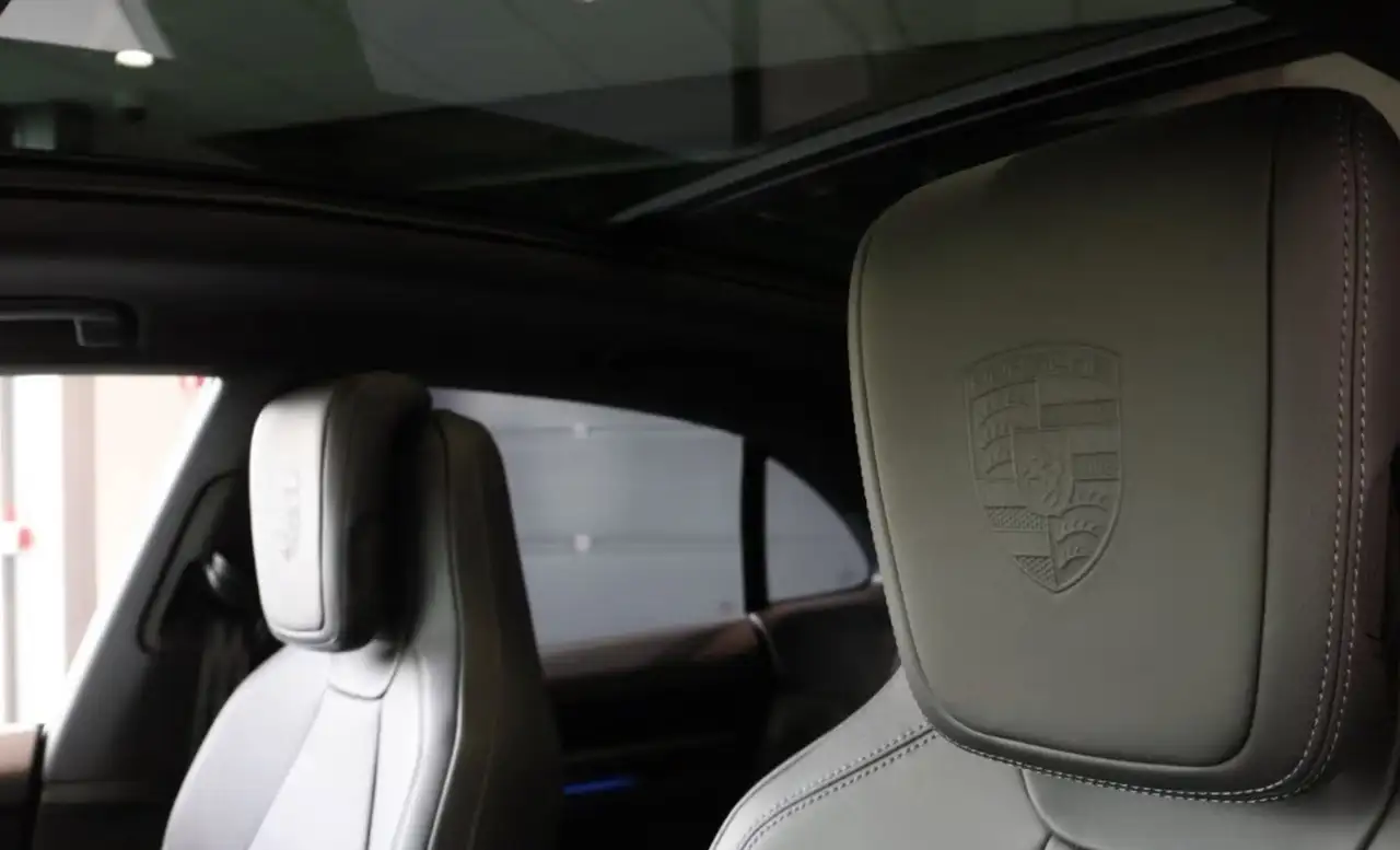 Porsche Macan 13
